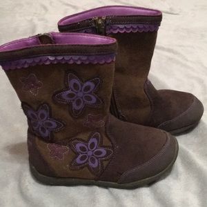 Girls boots